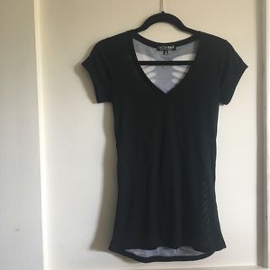 Black v neck t-shirt with ribbed pattern on back
